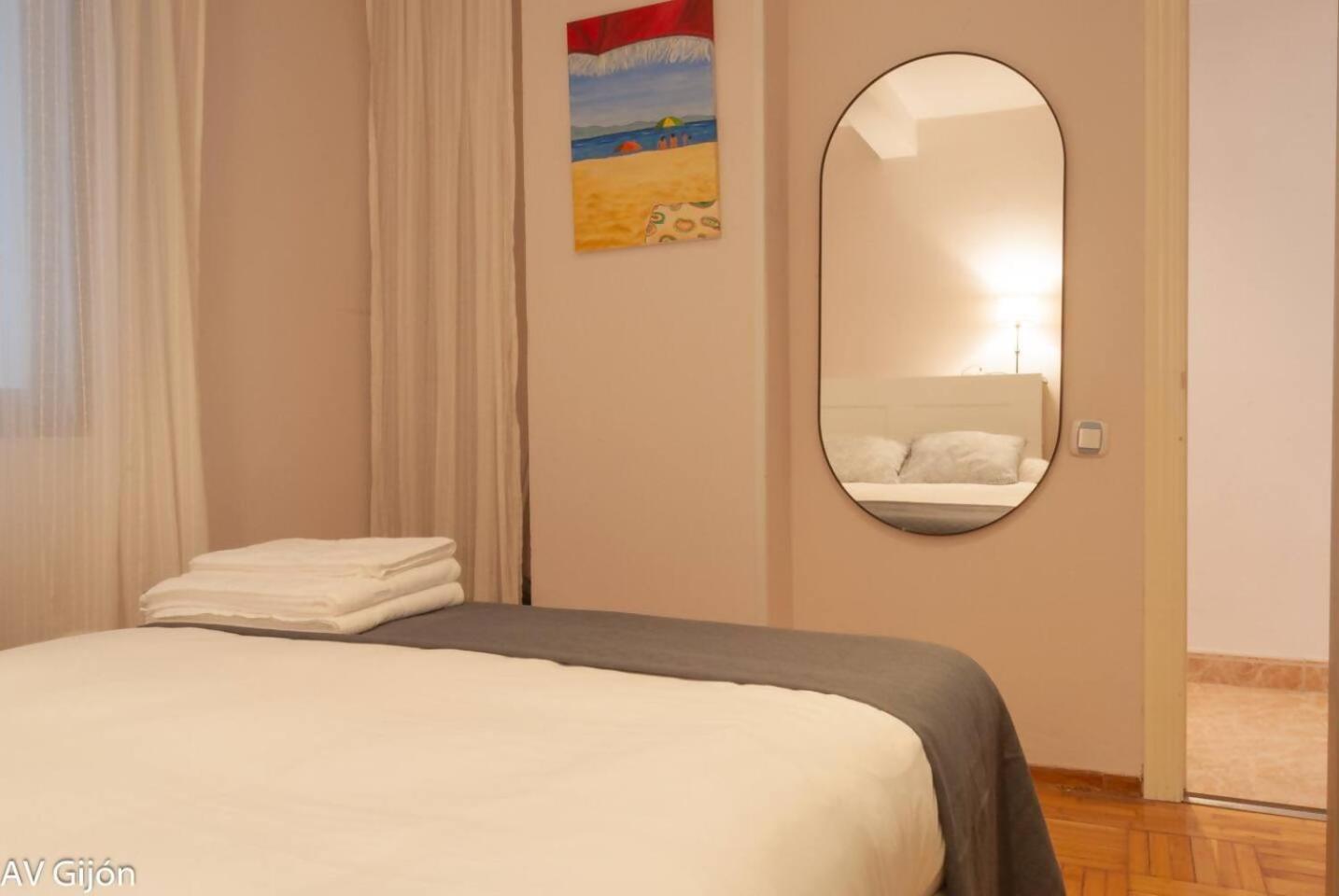 Av Aguado 44 Apartman Gijón Kültér fotó