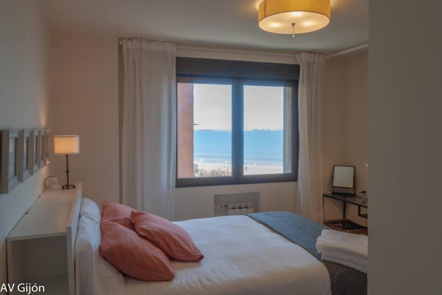 Av Aguado 44 Apartman Gijón Kültér fotó