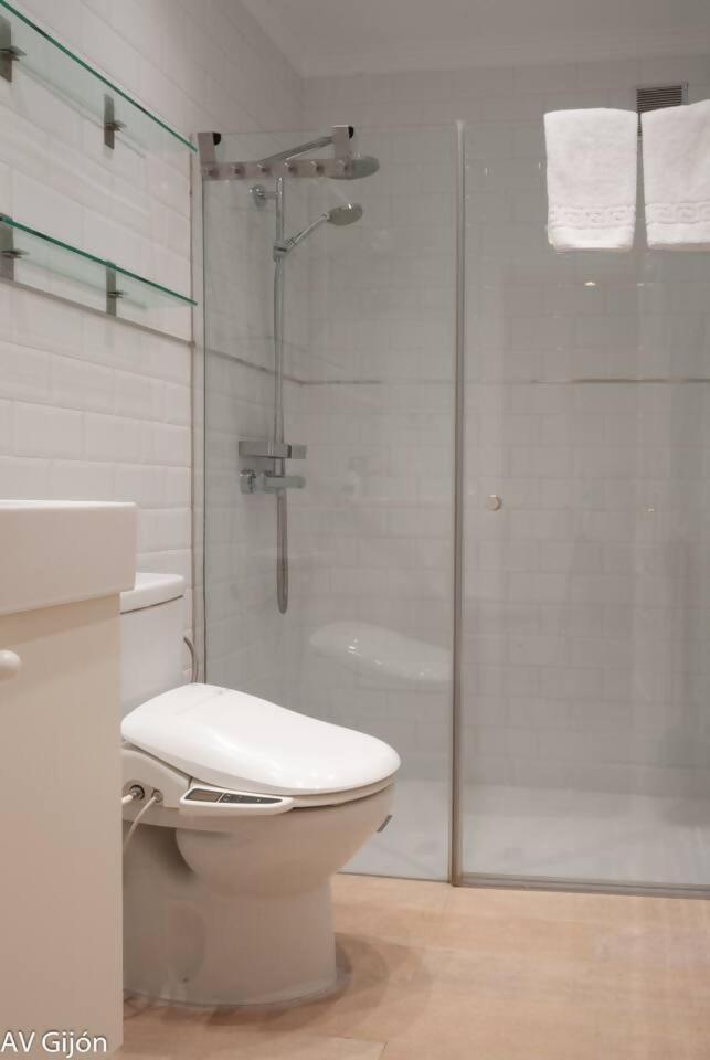 Av Aguado 44 Apartman Gijón Kültér fotó