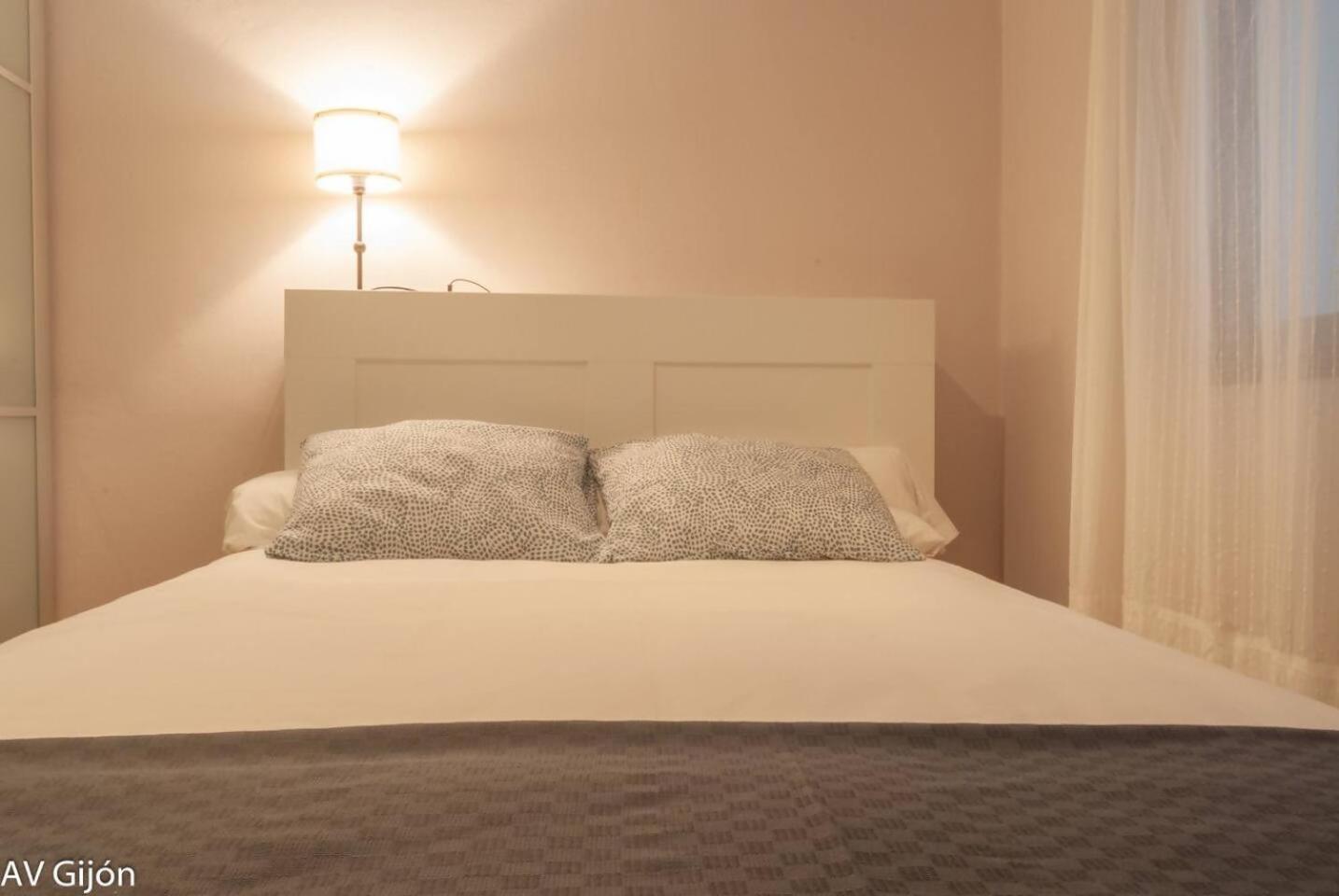 Av Aguado 44 Apartman Gijón Kültér fotó